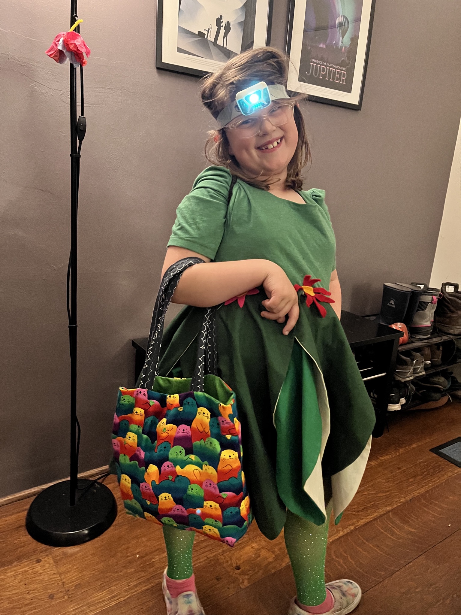 Rainbow otter tote bag