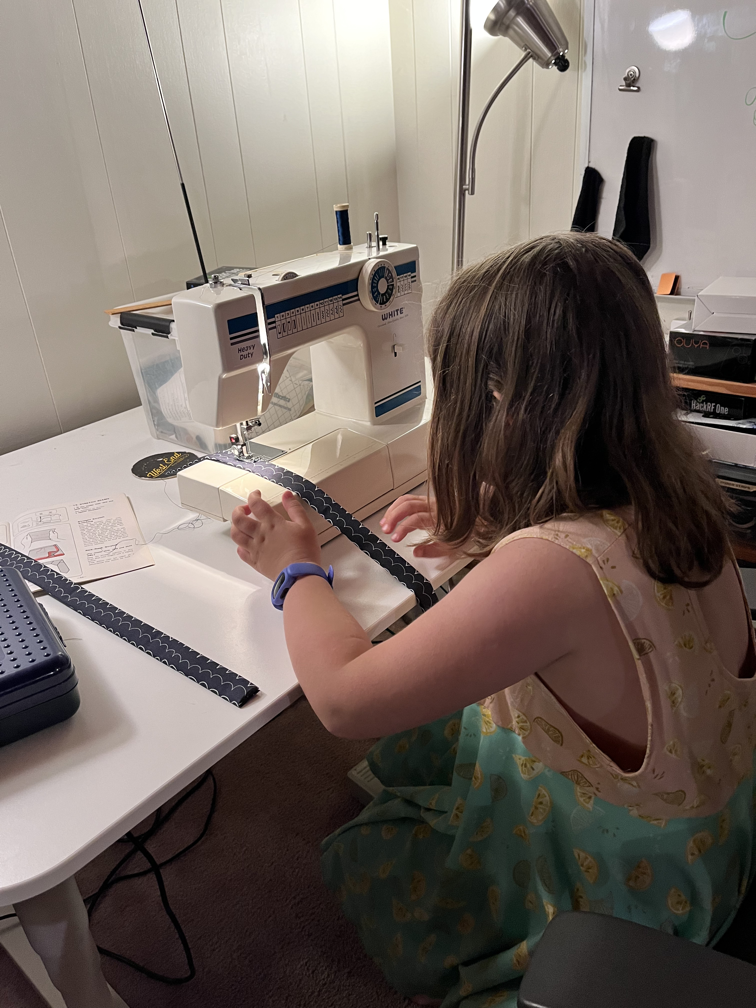 Sewing a fabric strap of the bag