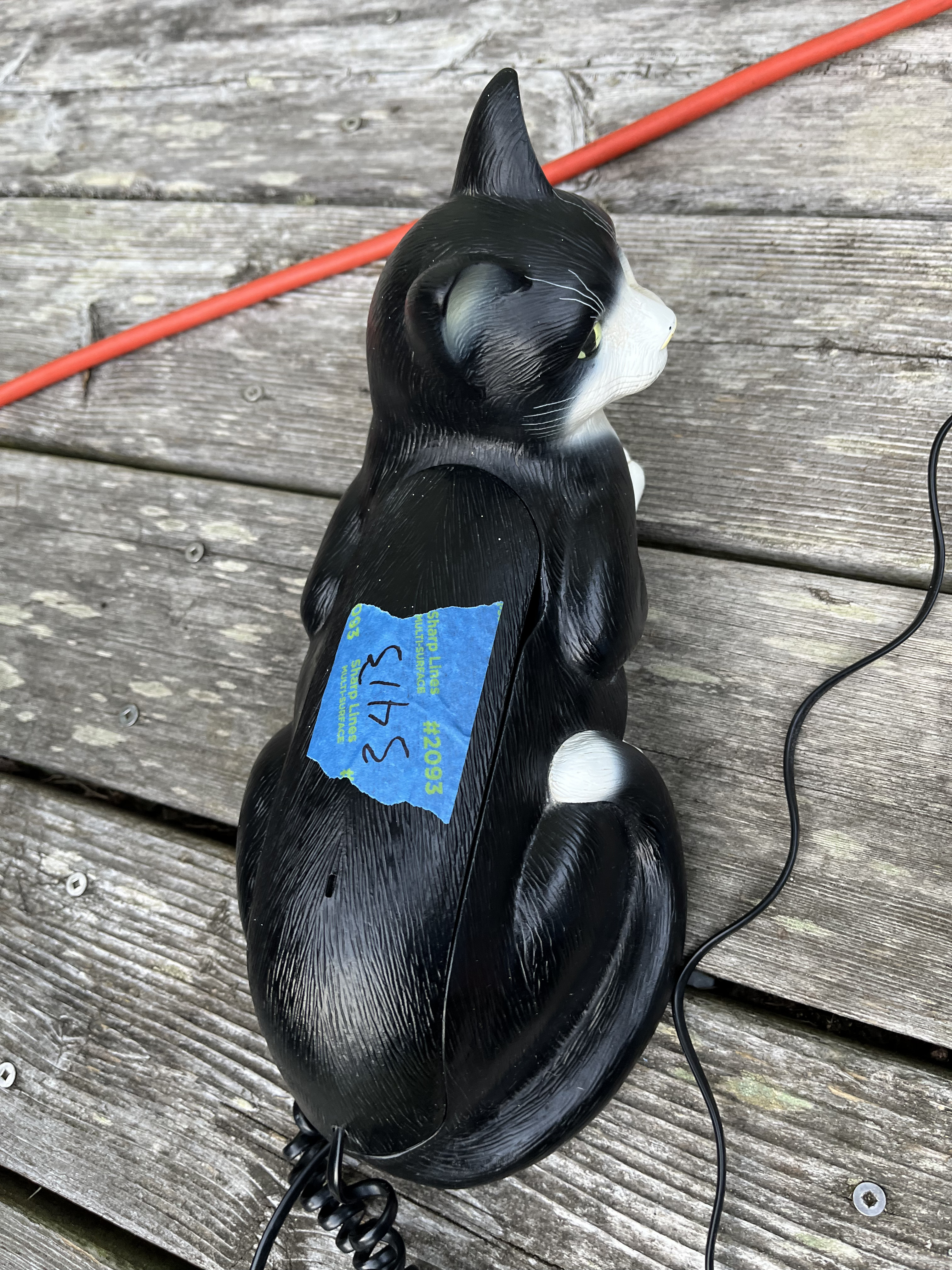 A cat-shaped land line phone